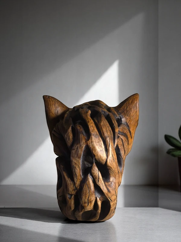 Hand-carved wooden leopard sculpture – handcrafted animal decor made from natural wood, perfect for rustic or wildlife-themed home interiors